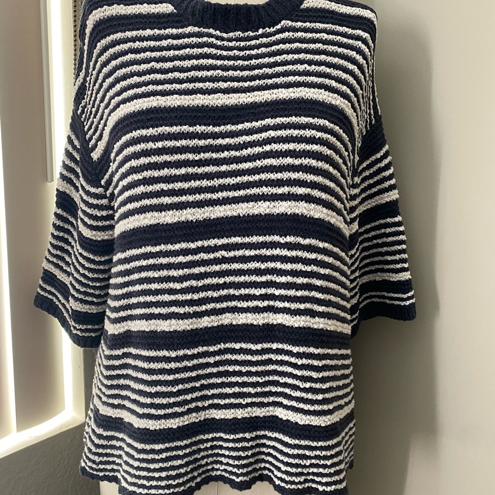 Barefoot Dreams L Knit Sweater
